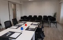 Immagine ufficio privato 40 MQ allestito a conferenza