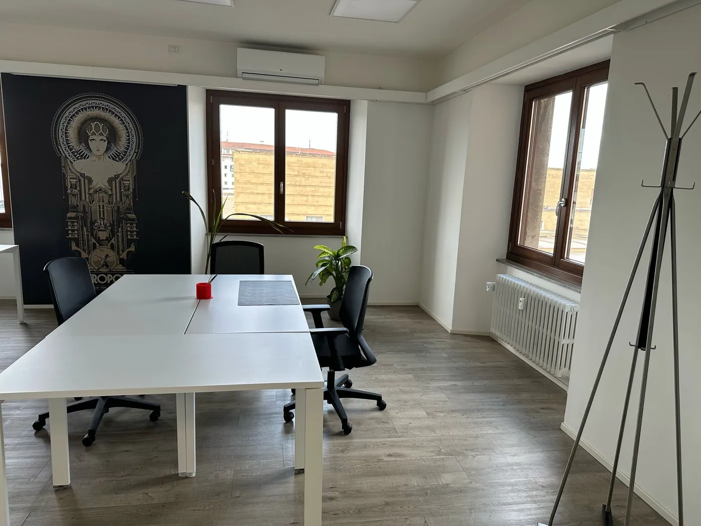 Interior view of the 40 sqm private office at Hub Florence