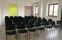 Immagine ufficio privato 60 MQ allestito a platea
