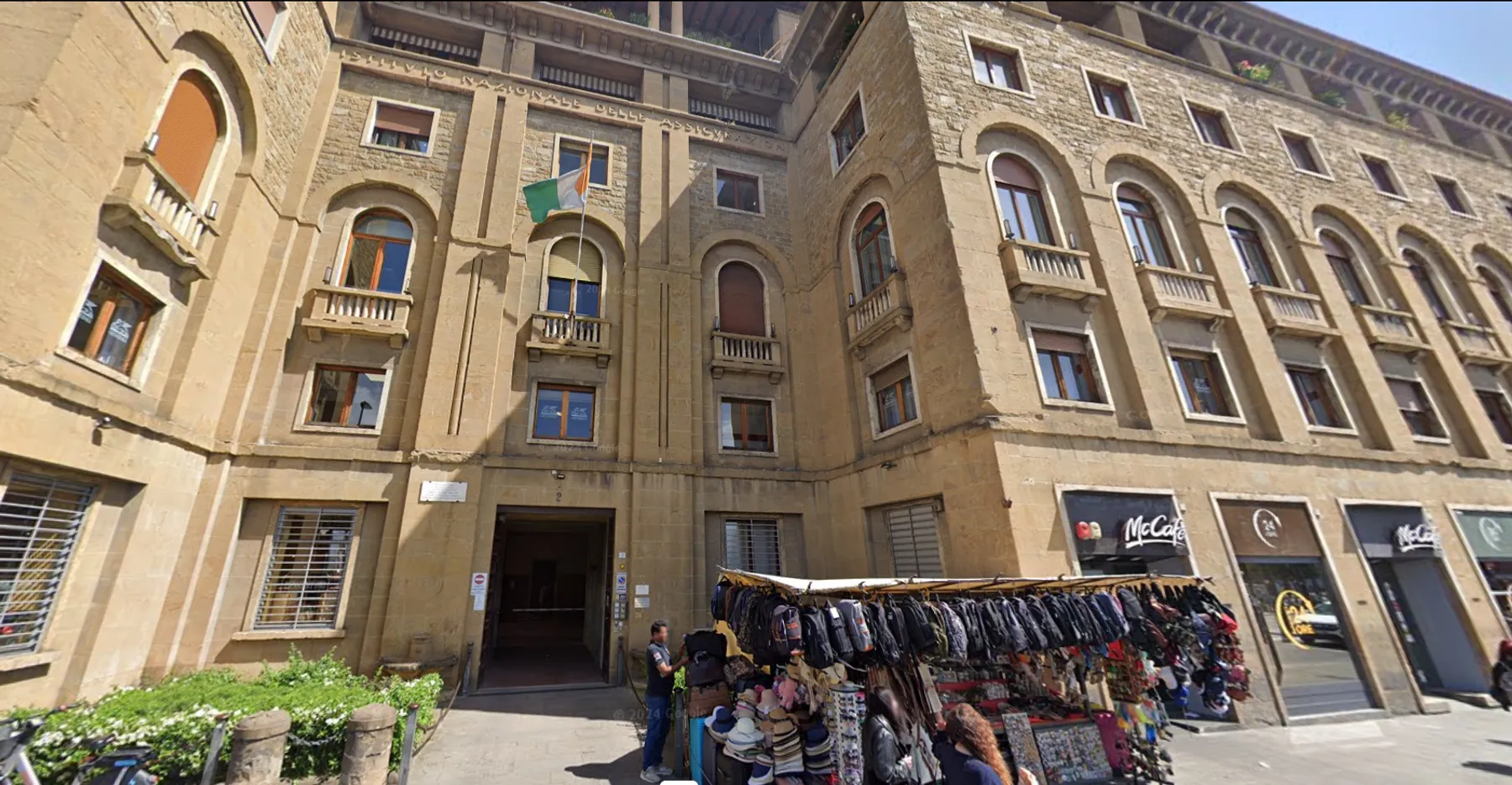 Facciata di Hub Florence in Piazza della Stazione a Firenze